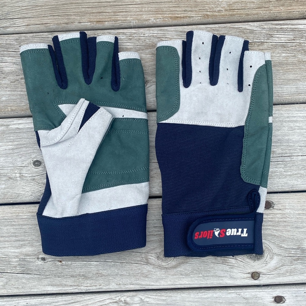 True Sailors Fingerless Sailing Gloves